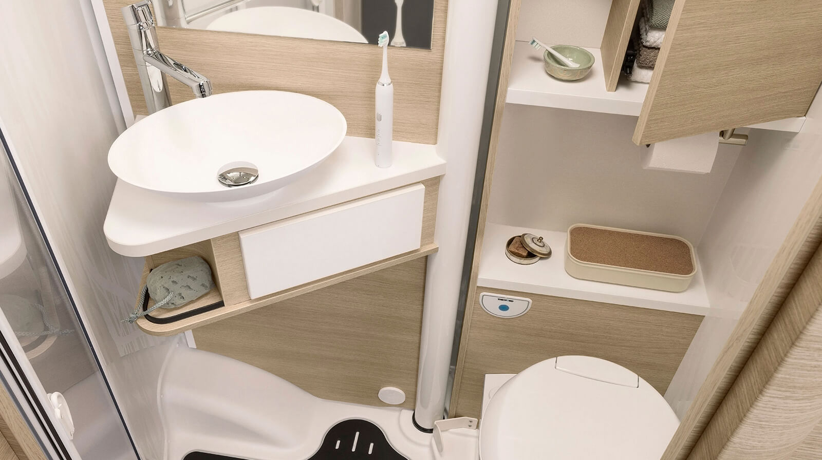 Interior photos RAPIDO Camper C55