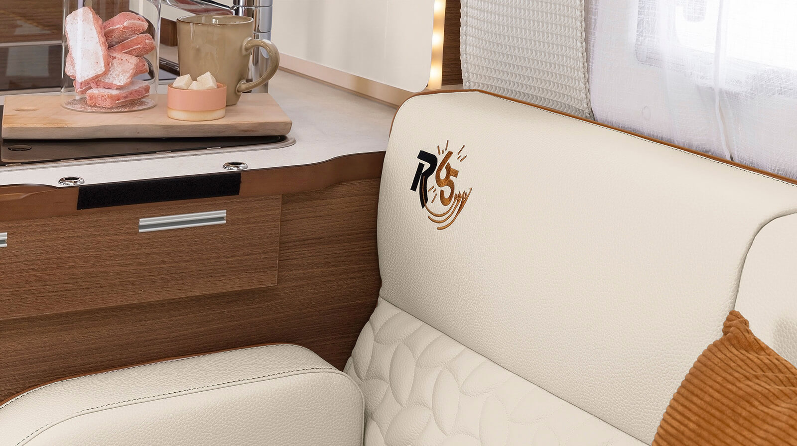 Interior photos RAPIDO Camper C86