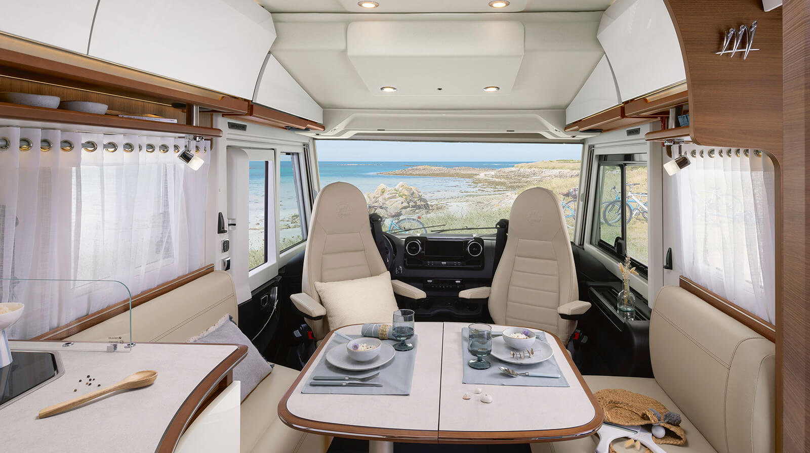 Interior photos RAPIDO Camper i66M TRUMA