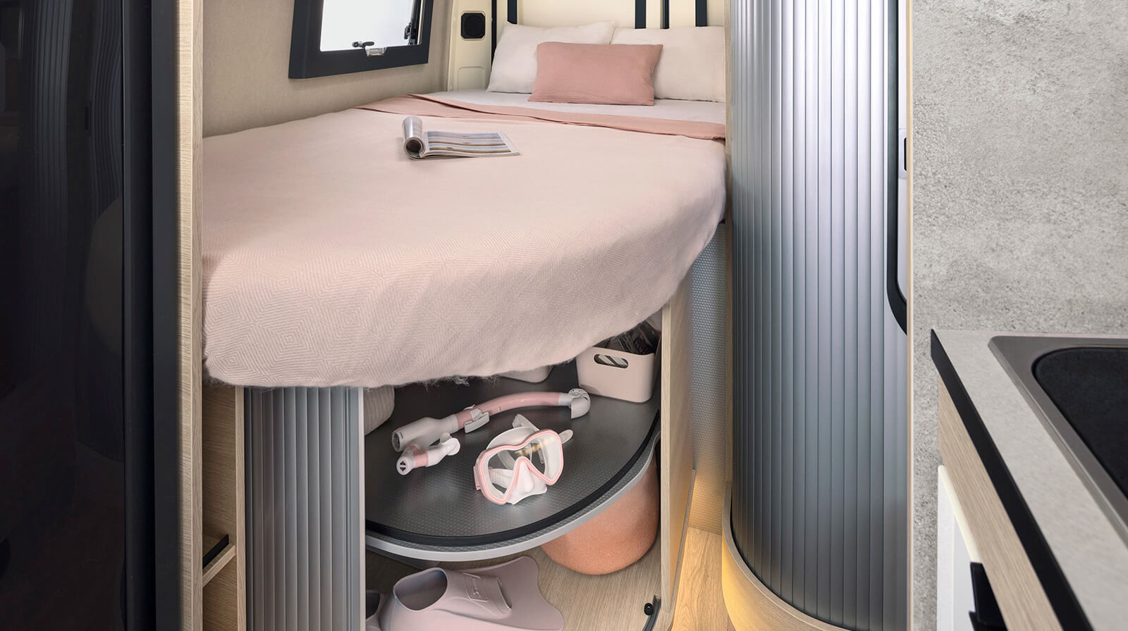 Interior photos RAPIDO Camper V62